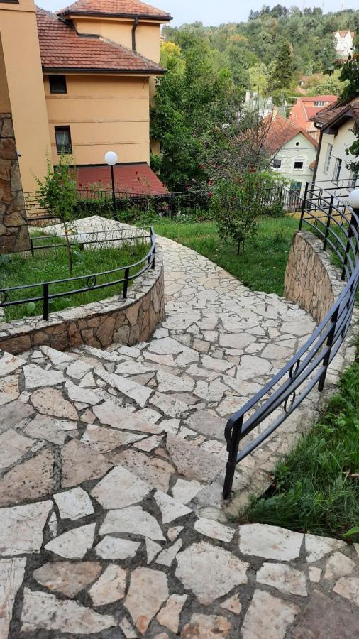 Apartman Modena Lux Vrnjačka Banja Exterior foto
